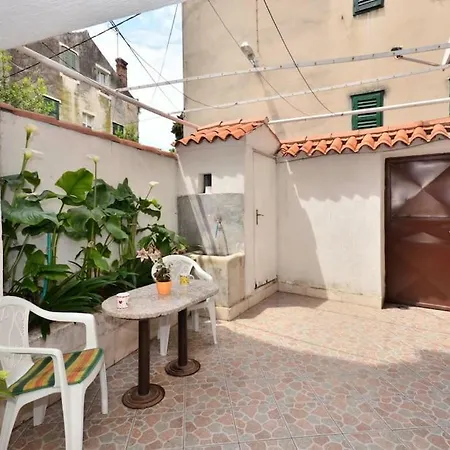 Apartment Paradise Holiday *